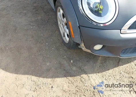 2009 Mini Cooper S from USA, damaged, VIN WMWMF73549TW87234